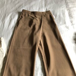 BNWOT Aritzia Wilfred wide leg trousers